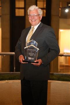 Dr. Craig Amundson Dr. Craig Amundson